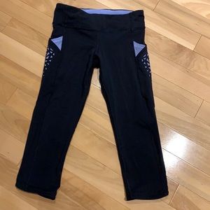 EUC Ivivva by Lululemon Girl’s Laser Focus cropped Black & Purple leggings-sz 10